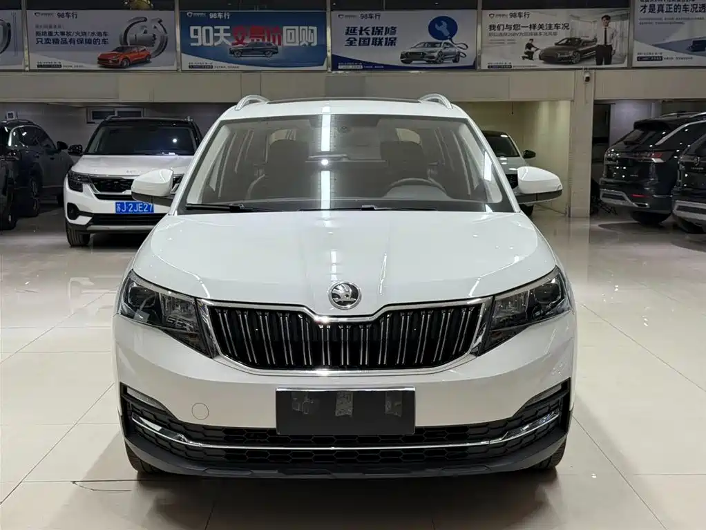 Škoda Kamiq 2022 1.5L Automatic Comfort Edition фото 2