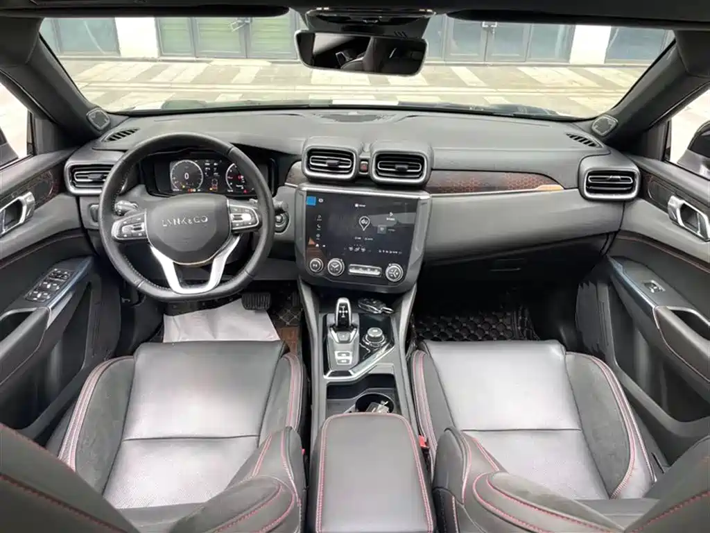 Lynk & Co 03 2019 1.5TD DCT Power Pro Edition China VI фото 3