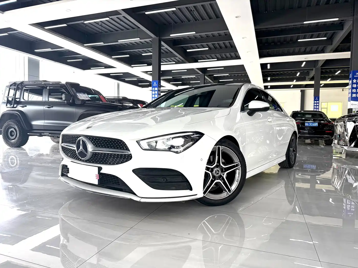 MERCEDES-BENZ CLA