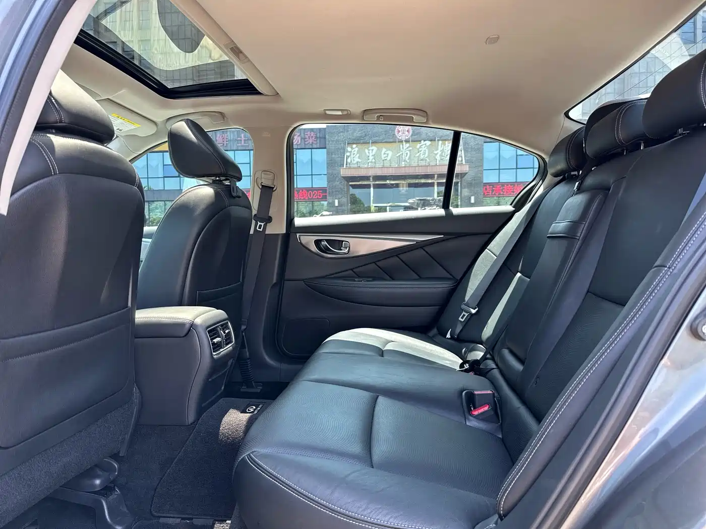 Infiniti Q50L 2016 Model 2.0T Joy Edition фото 8