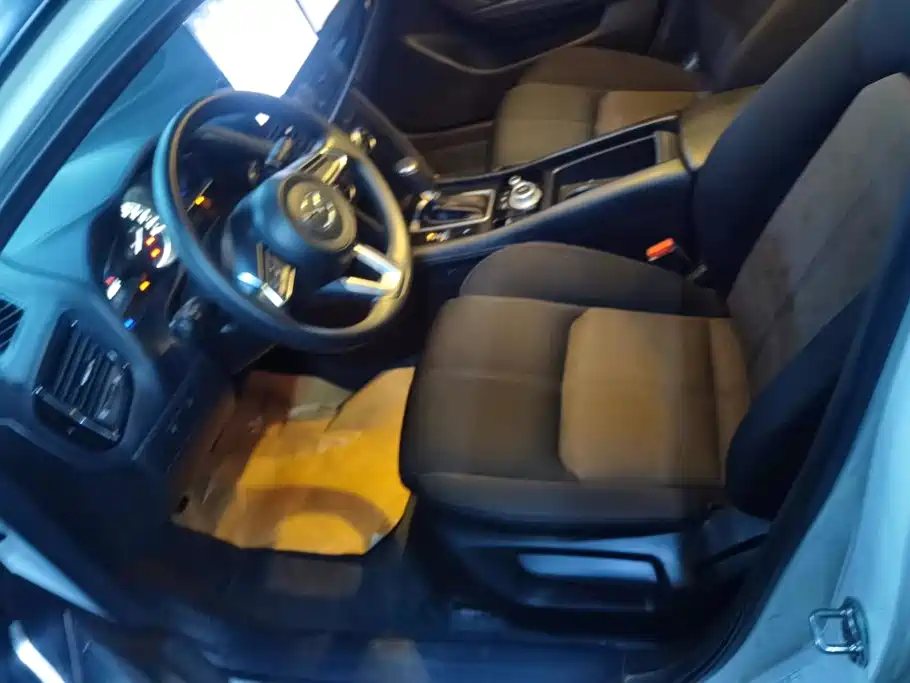 Фото 9 - Mazda CX-4