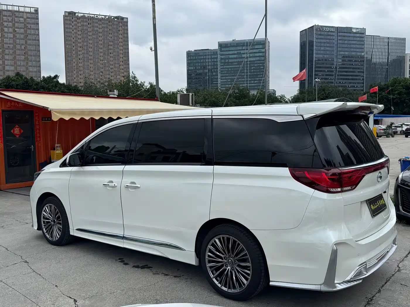 GAC Trumpchi Trumpchi M8 2020 Pilot 390T Premium Edition фото 7