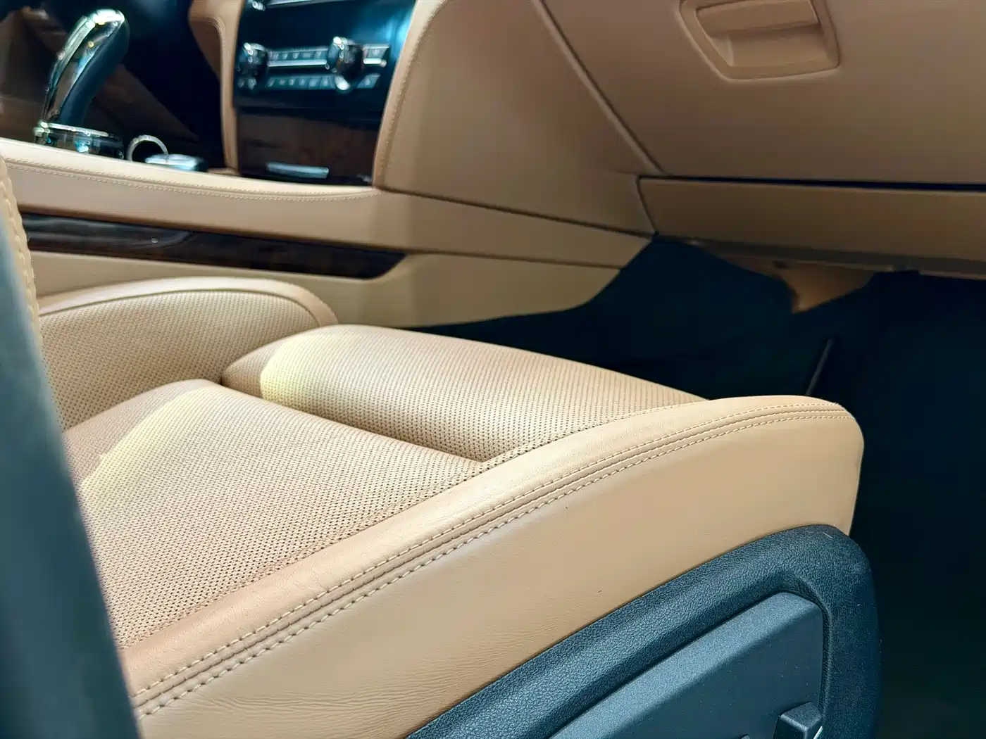 BMW 7 Series 2013 Model 760Li фото 24