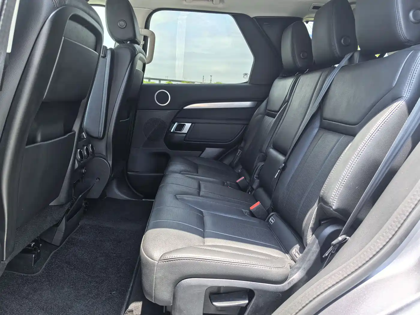 Land Rover Discovery 2020 2.0T 30th Anniversary Special Edition фото 5