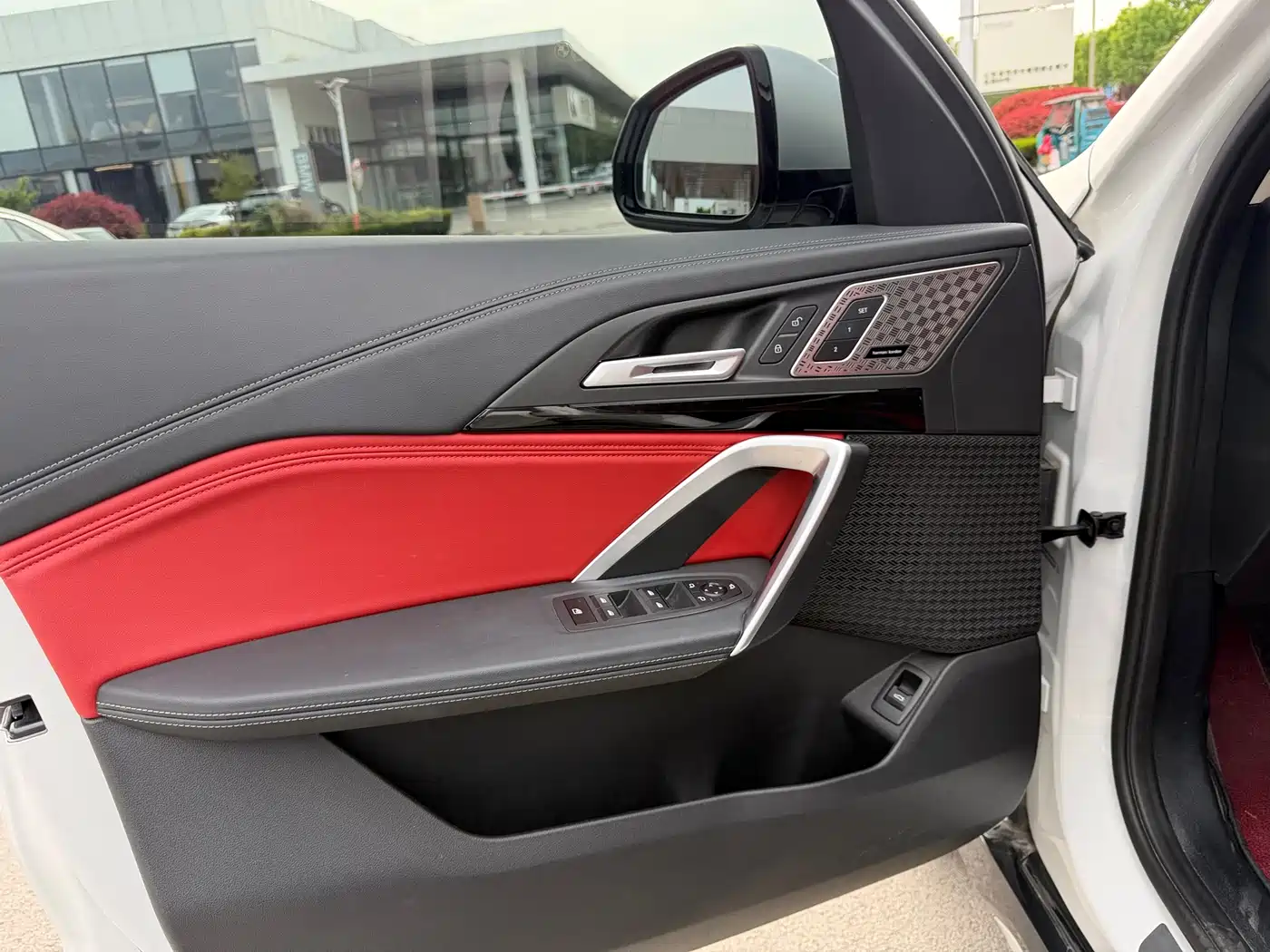 BMW X1 2024 sDrive25Li X Design Package фото 7