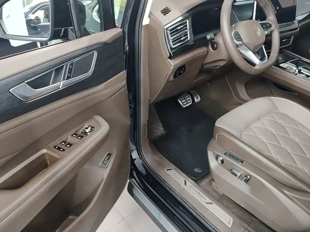 Volkswagen Viloran 2025 2024 380TSI Executive Edition