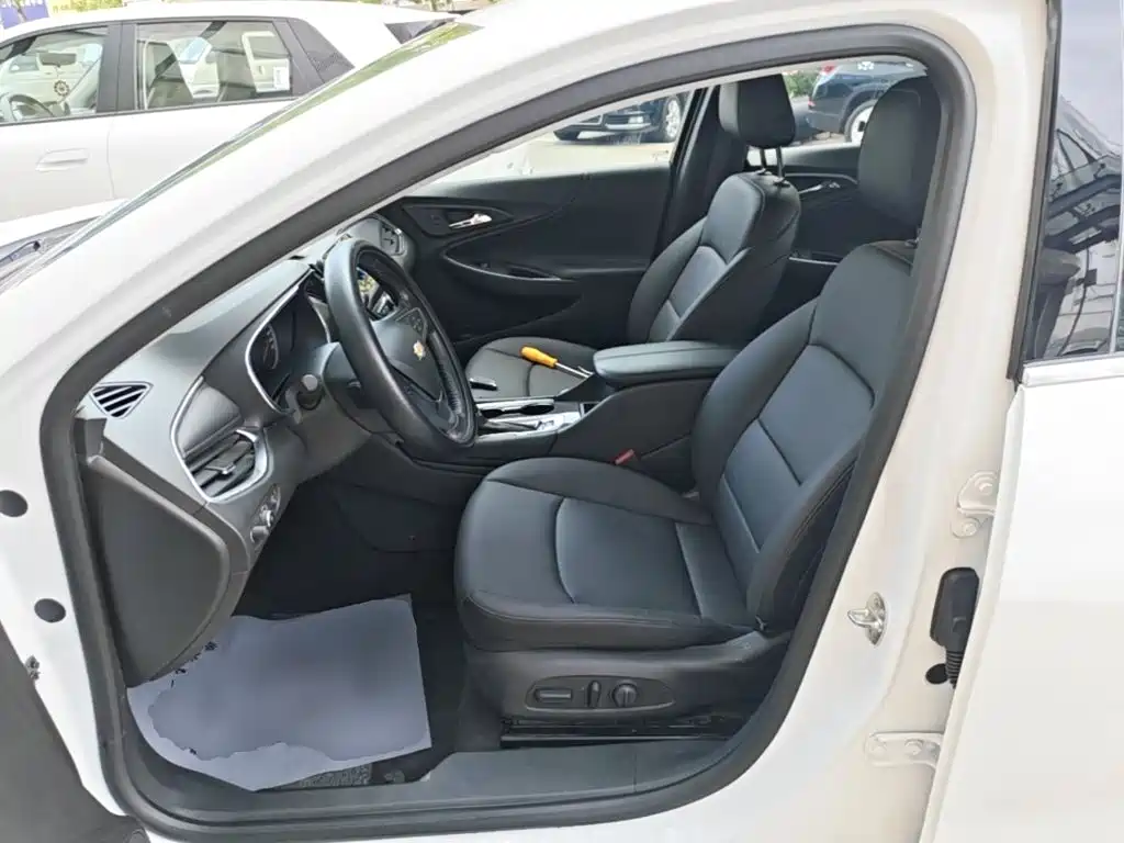 Chevrolet Malibu XL 2018 2017 1.5T Auto Sport Edition