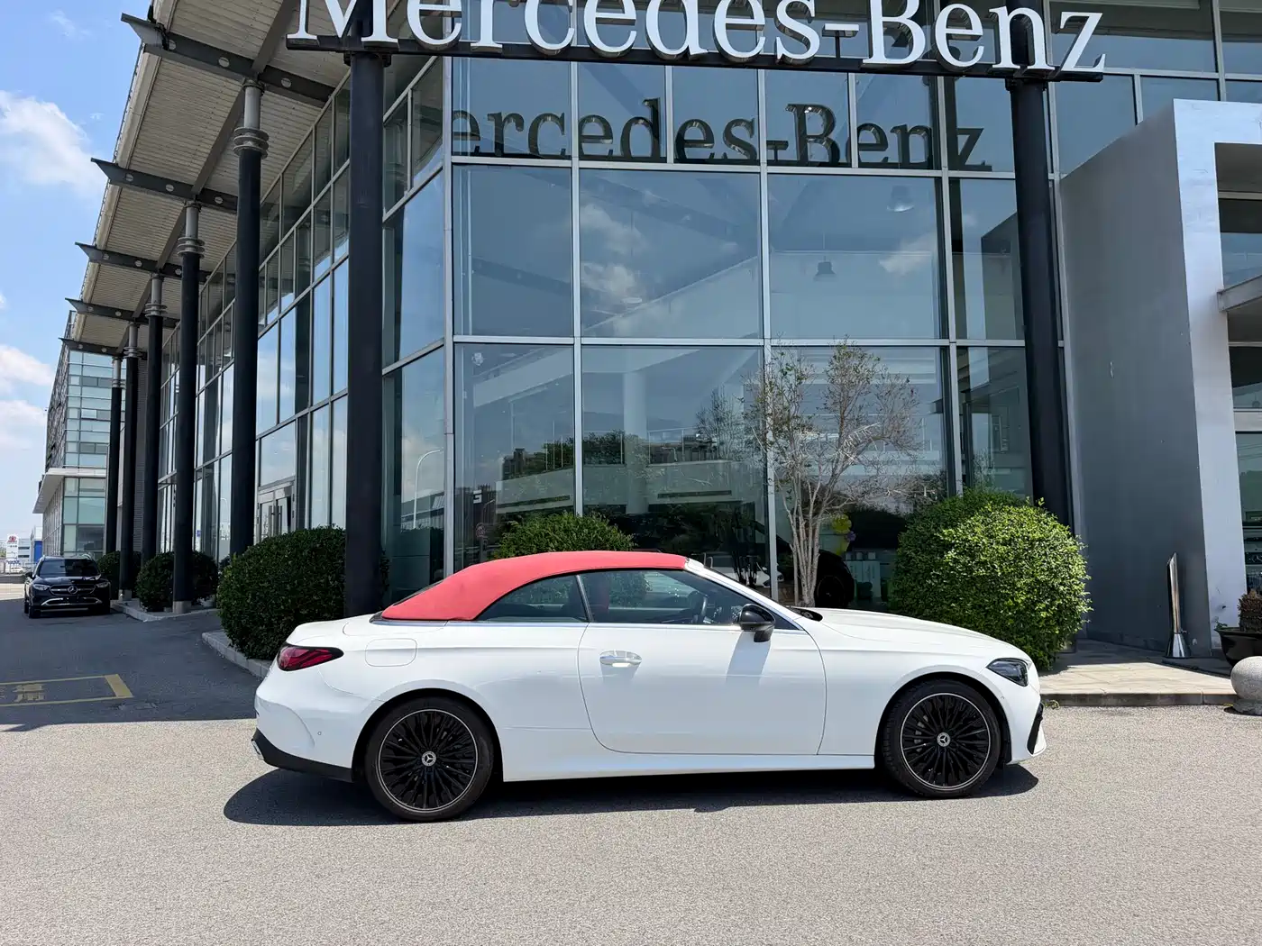 Mercedes-Benz CLE 2024 CLE 300 4MATIC Convertible Coupe фото 8