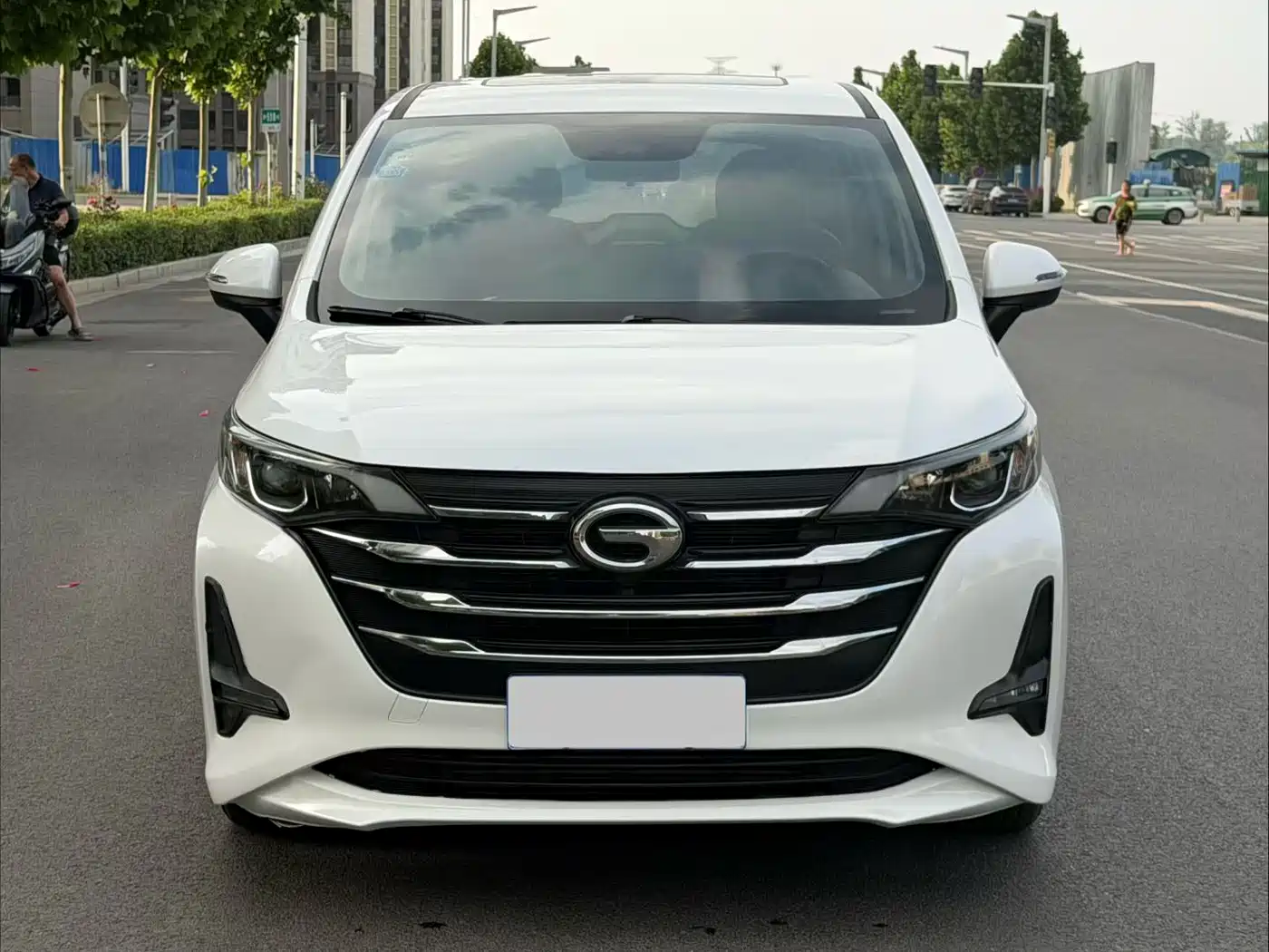 GAC Trumpchi Trumpchi M6 2019 270T Automatic Luxury (7-seater) China V фото 2