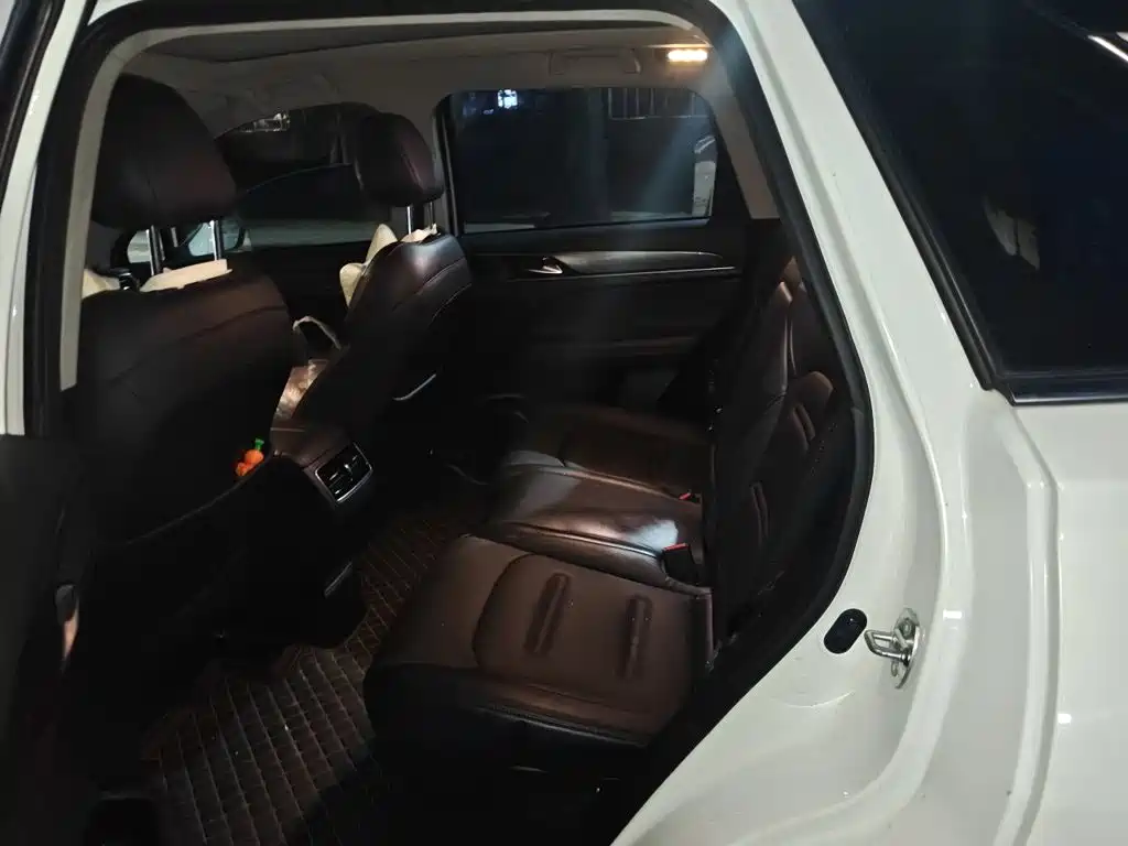 GAC Trumpchi Trumpchi GS4 PLUS 2022 2021 270T Automatic Starlight Edition