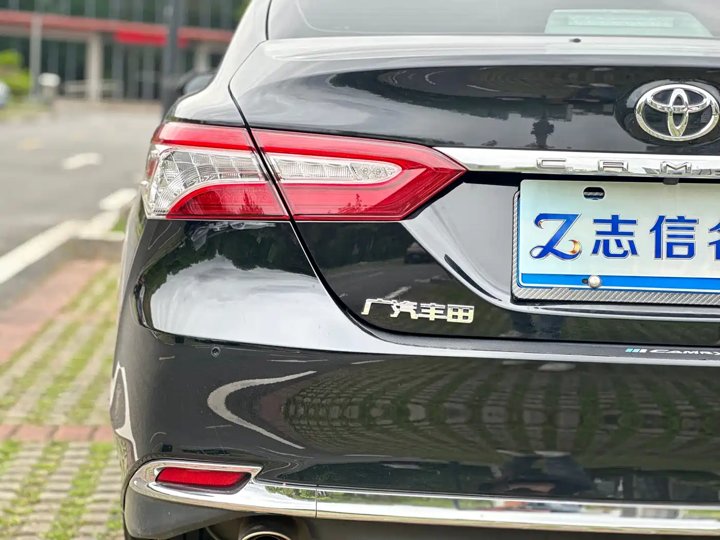 Toyota Camry 2023 2.0G Luxury Edition фото 12