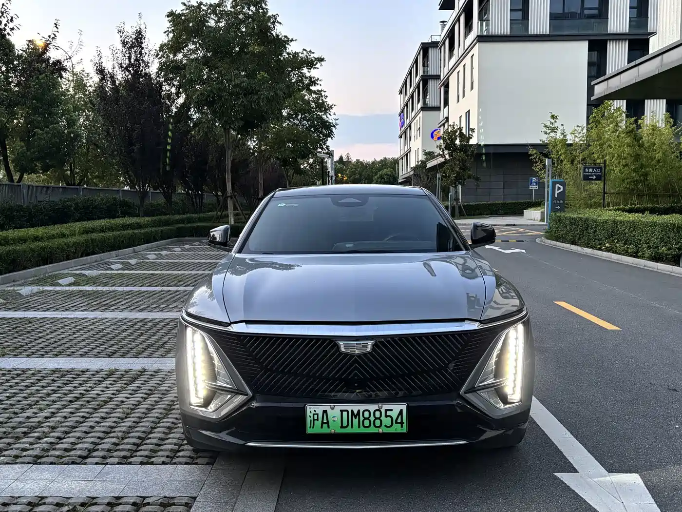Cadillac IQ Rui Ge 2023 2022 Rear-Wheel Drive Long Range Premium Edition