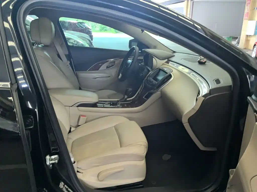 Buick LaCrosse 2013 2.4L SIDI Leading Comfort фото 25