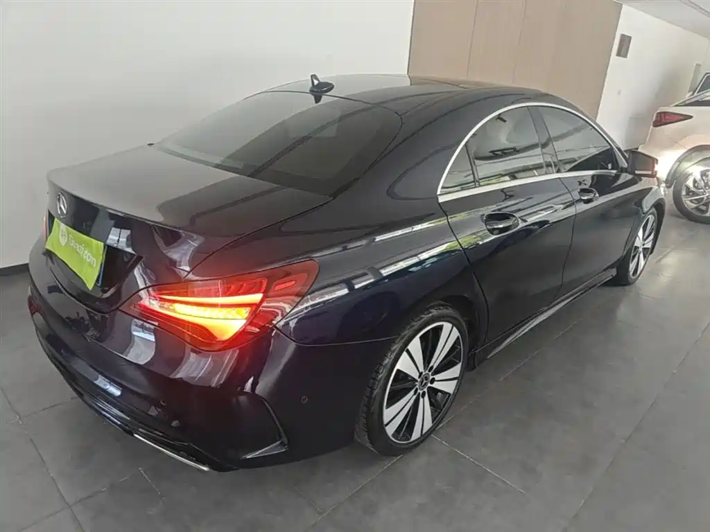 Mercedes-Benz CLA (Import) 2017 Facelift CLA 200 Style фото 7