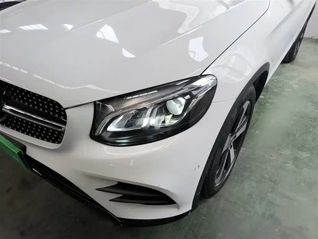 Mercedes-Benz GLC Coupe 2018 GLC 200 4MATIC Coupe SUV фото 24
