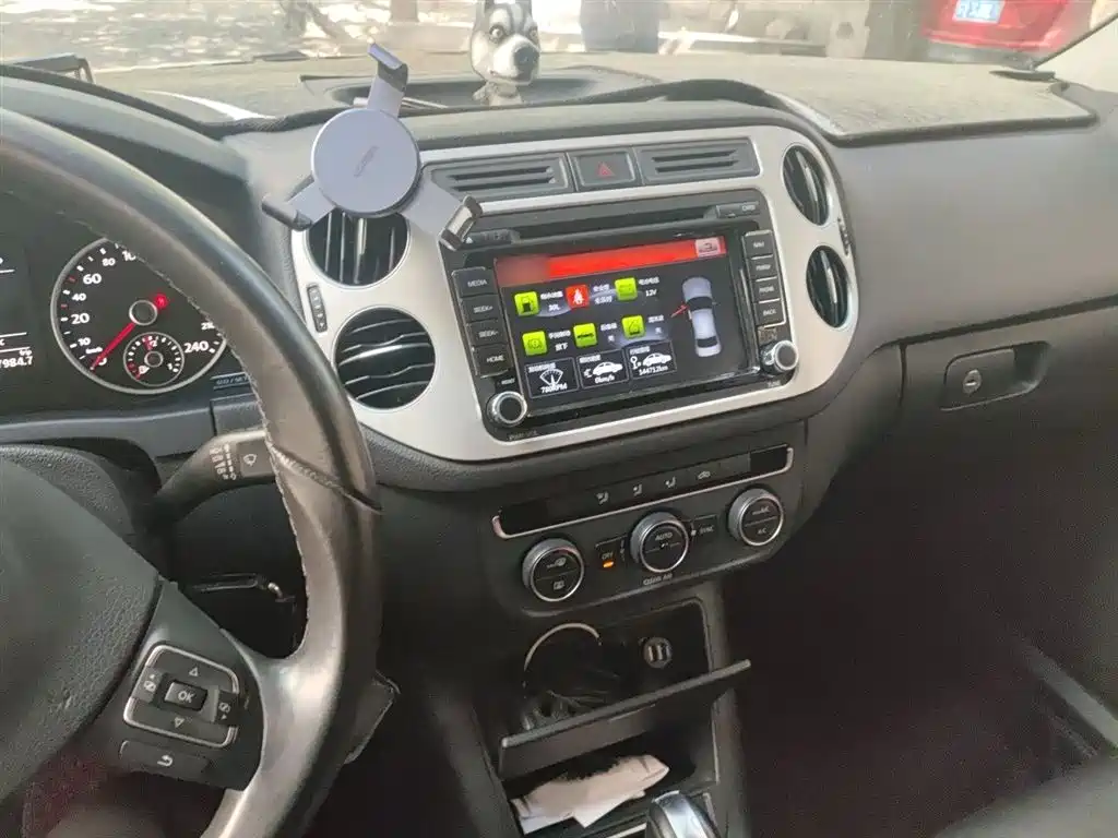 Volkswagen Tiguan 2016 Model 300TSI Automatic 2WD Comfort Edition фото 6