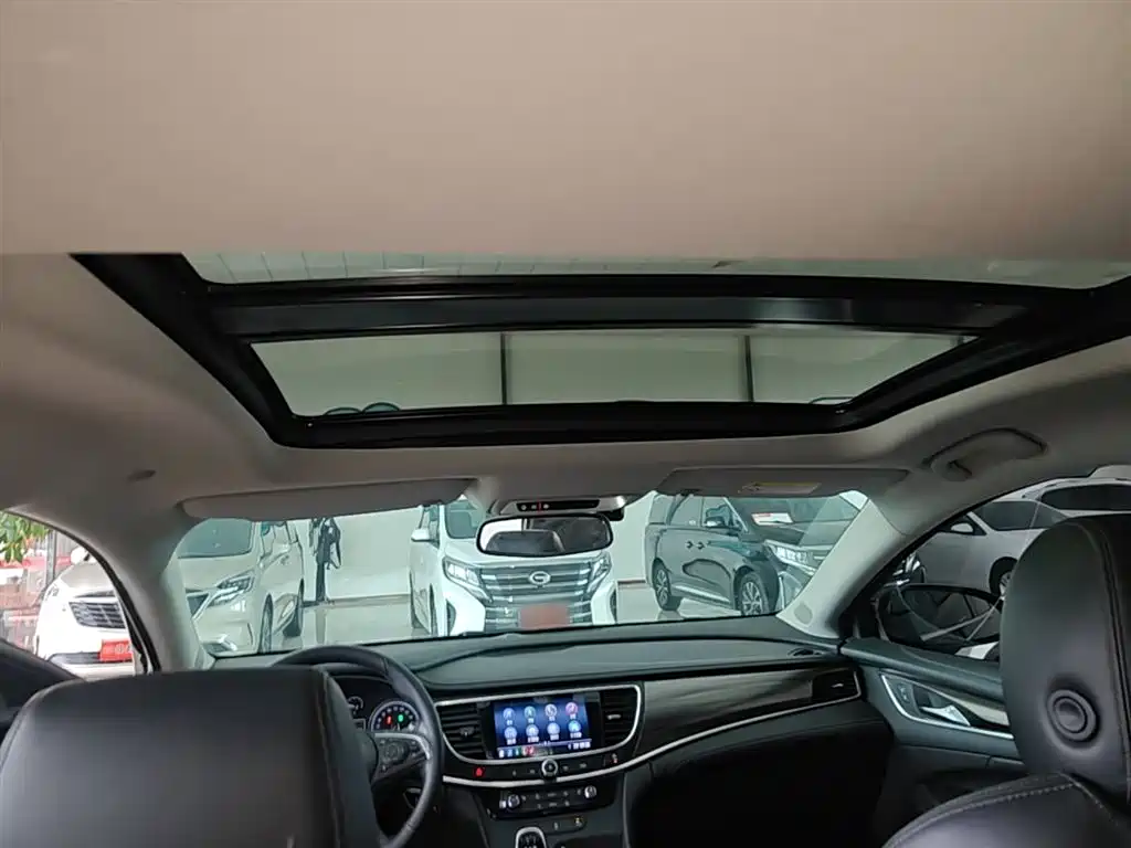 Buick LaCrosse 2022 652T Luxury фото 18