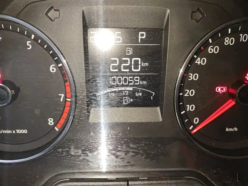 Volkswagen Polo 2014 1.6L Automatic Comfort Edition фото 5