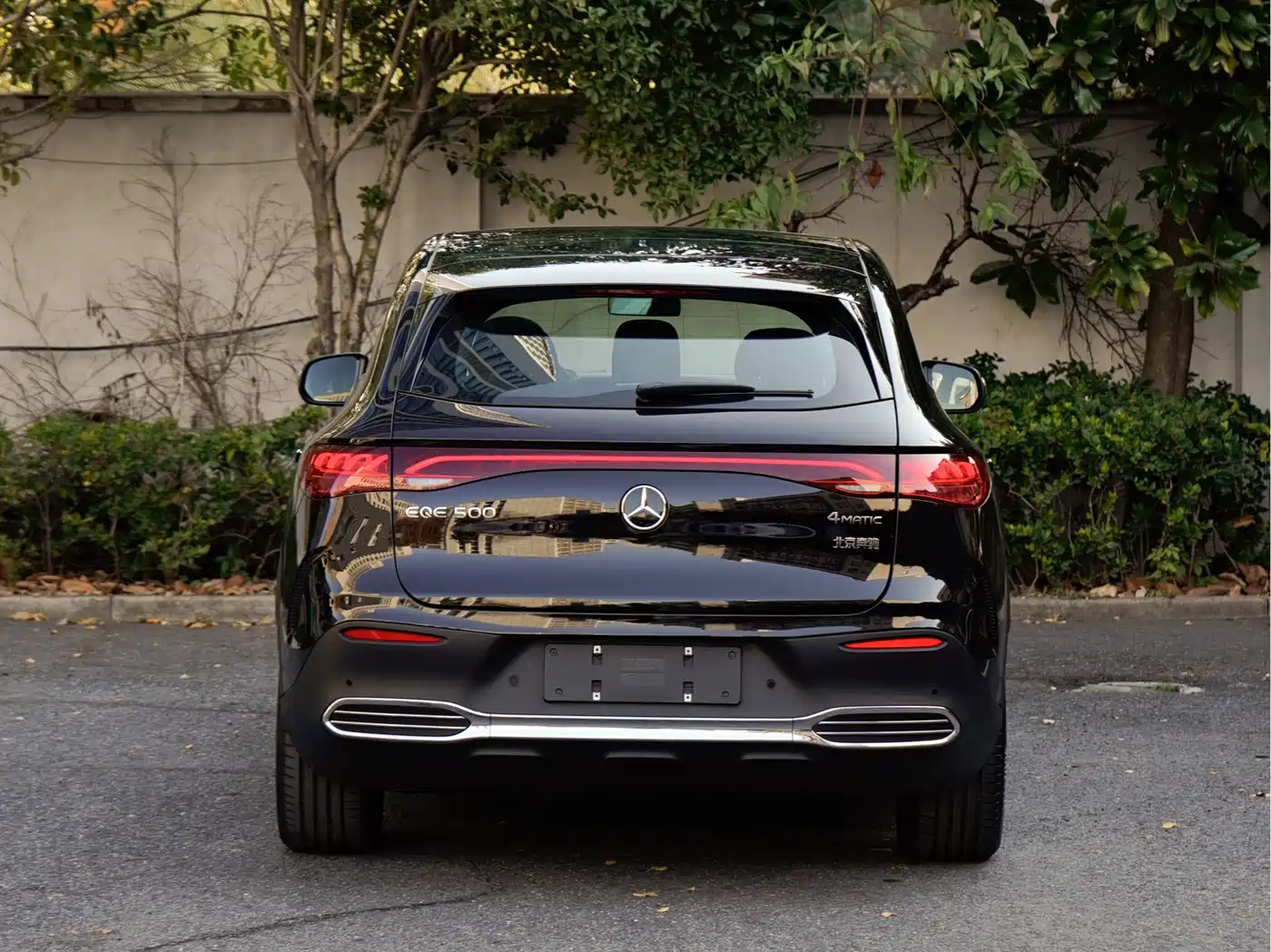 MERCEDES-BENZ EQE SUV