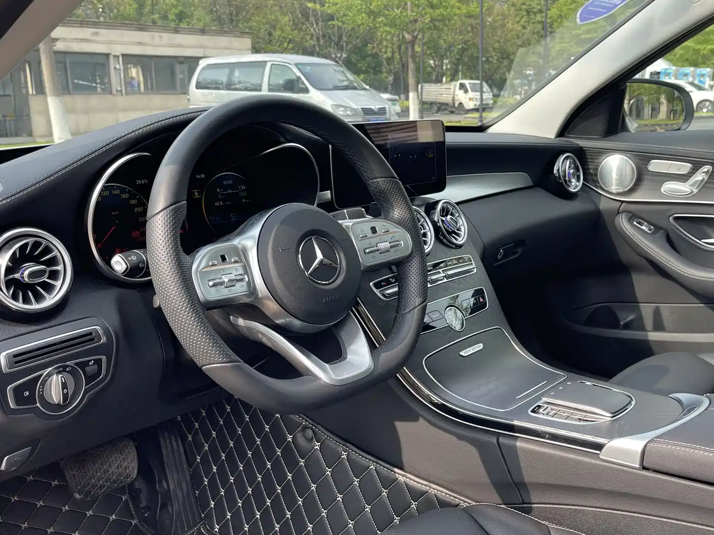 Mercedes-Benz C-Class 2021 C 260 L Sport Starry Exclusive Edition фото 8