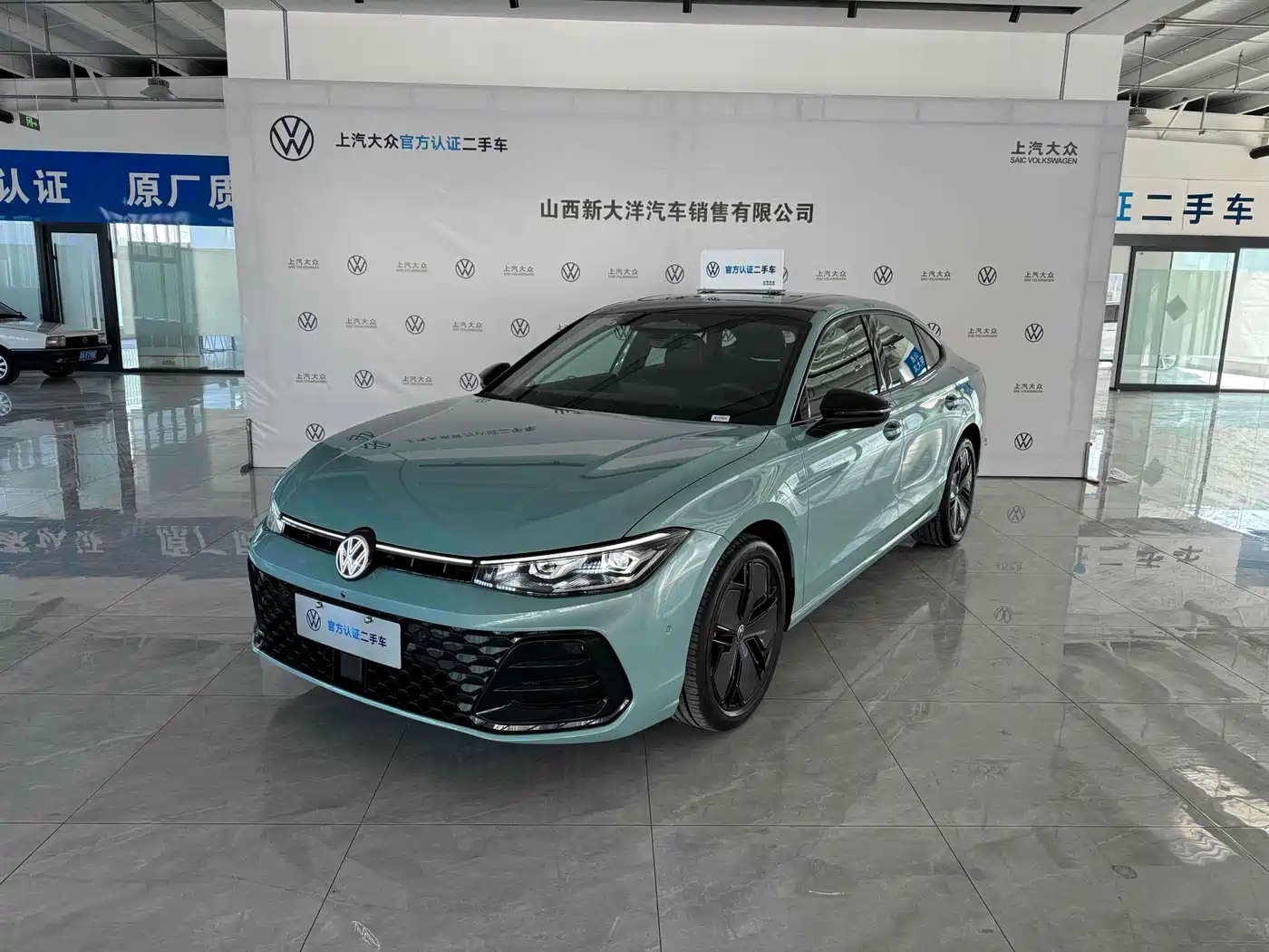 Volkswagen Passat 2025 Model Pro 380TSI Starlight Dragon Premium Edition