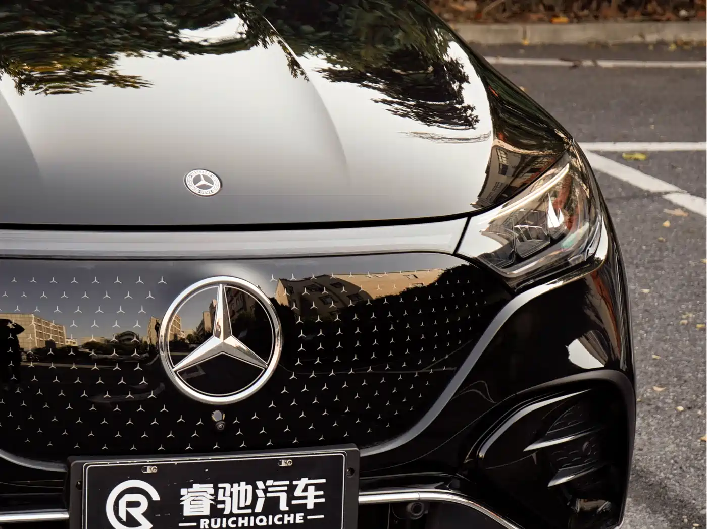 MERCEDES-BENZ EQE SUV