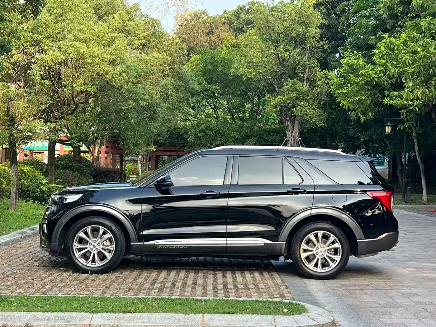 Ford Explorer 2021 2020 EcoBoost 285 AWD Trend Edition 6-Seater