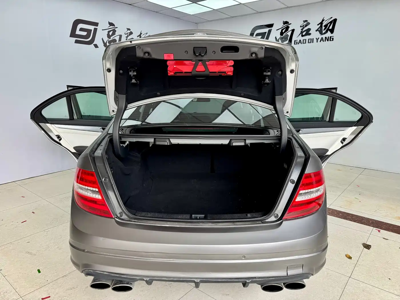 Mercedes-Benz C-Class AMG 2010 AMG C 63 Sport Enhanced Edition фото 23