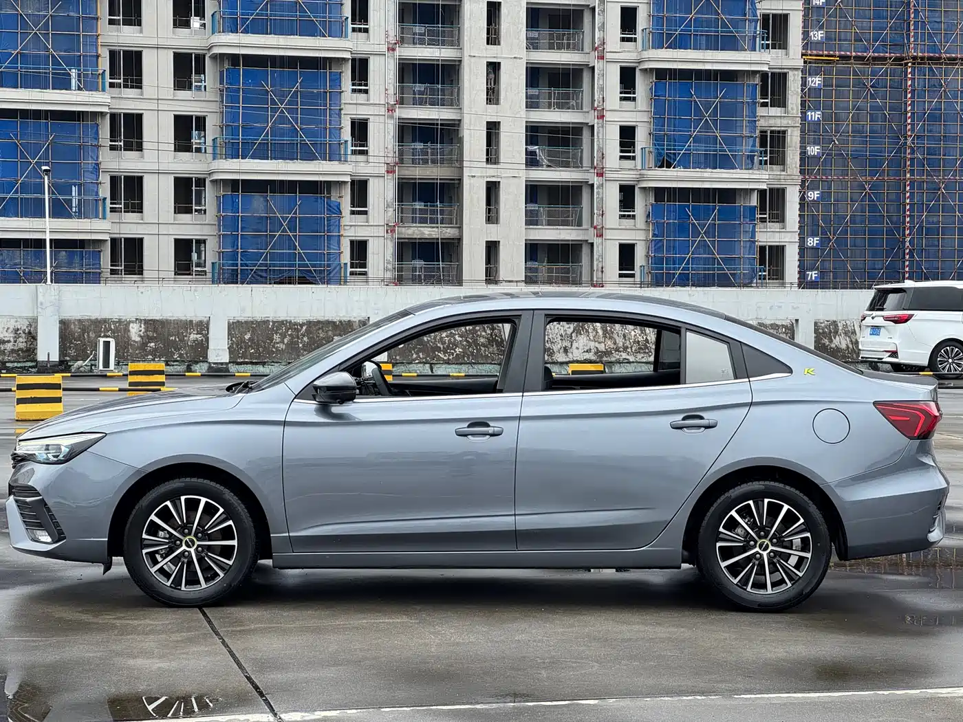 ROEWE I5