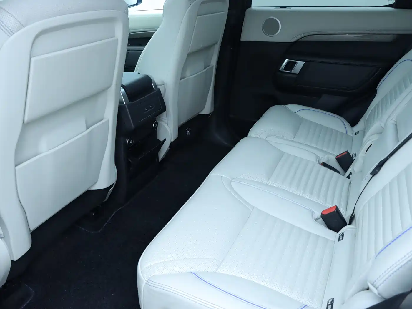Land Rover Discovery 2018 3.0 SC V6 HSE фото 12