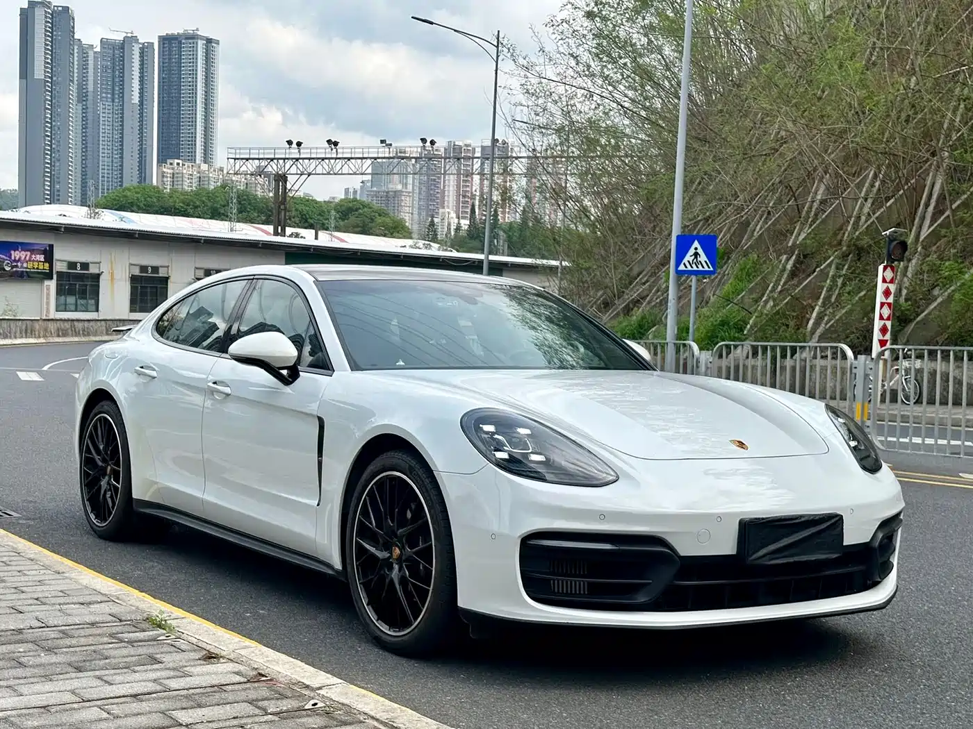 Porsche Panamera 2021 Model Panamera 2.9T фото 3
