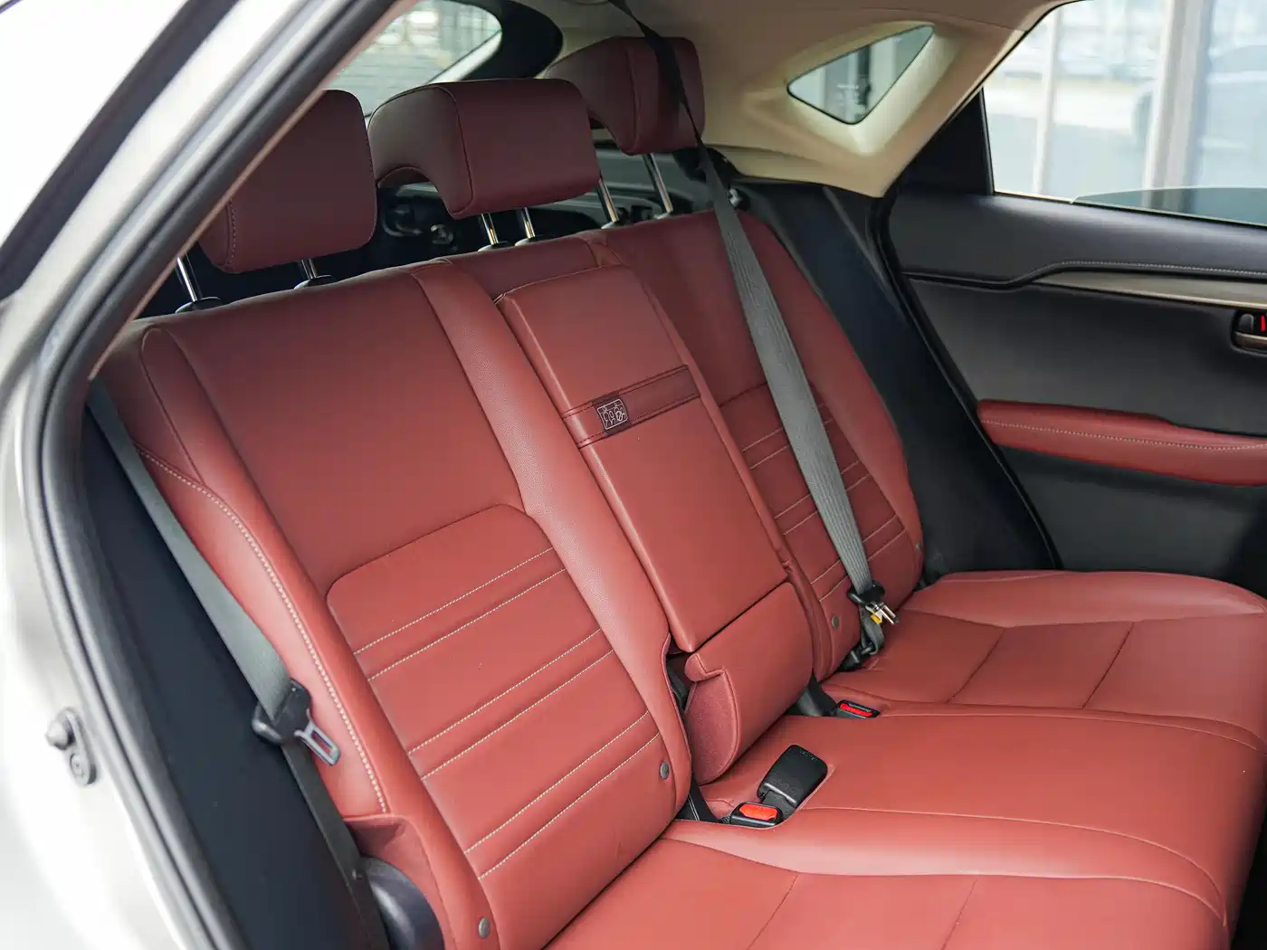 Lexus NX 2015 200 AWD Luxury фото 14