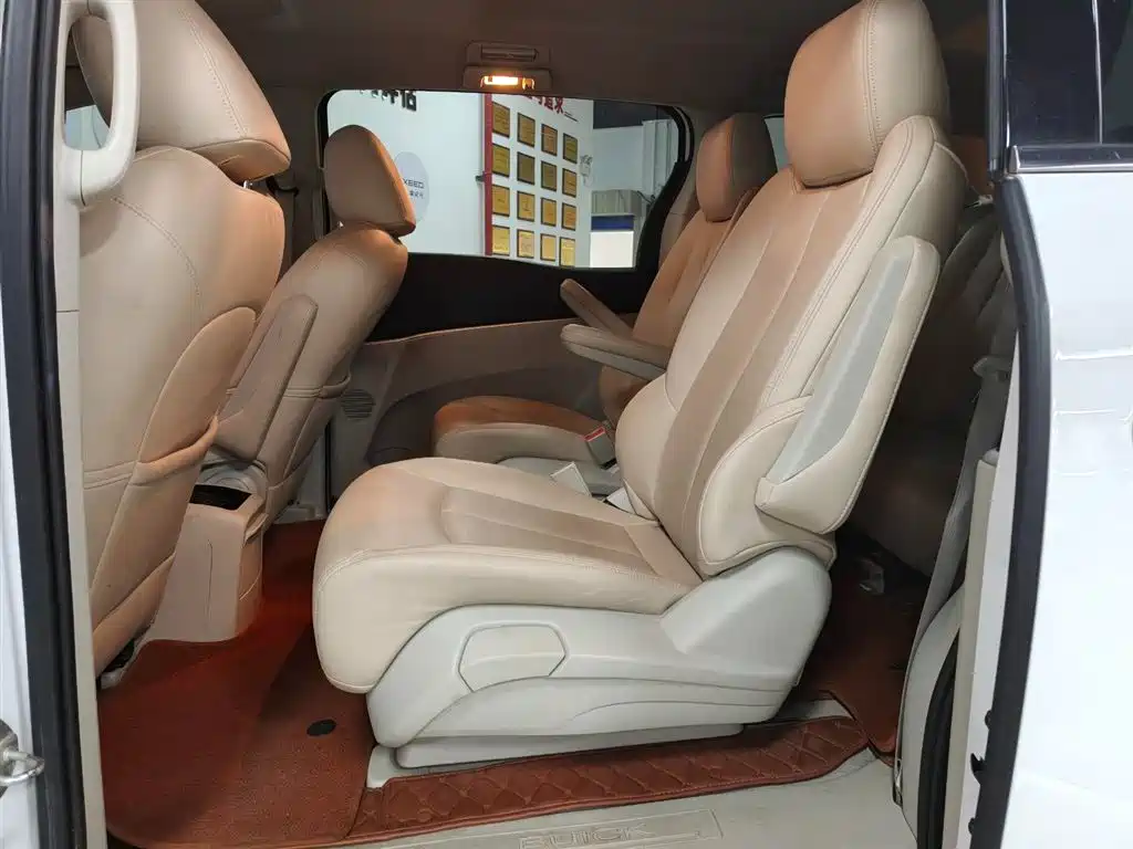 BUICK GL8