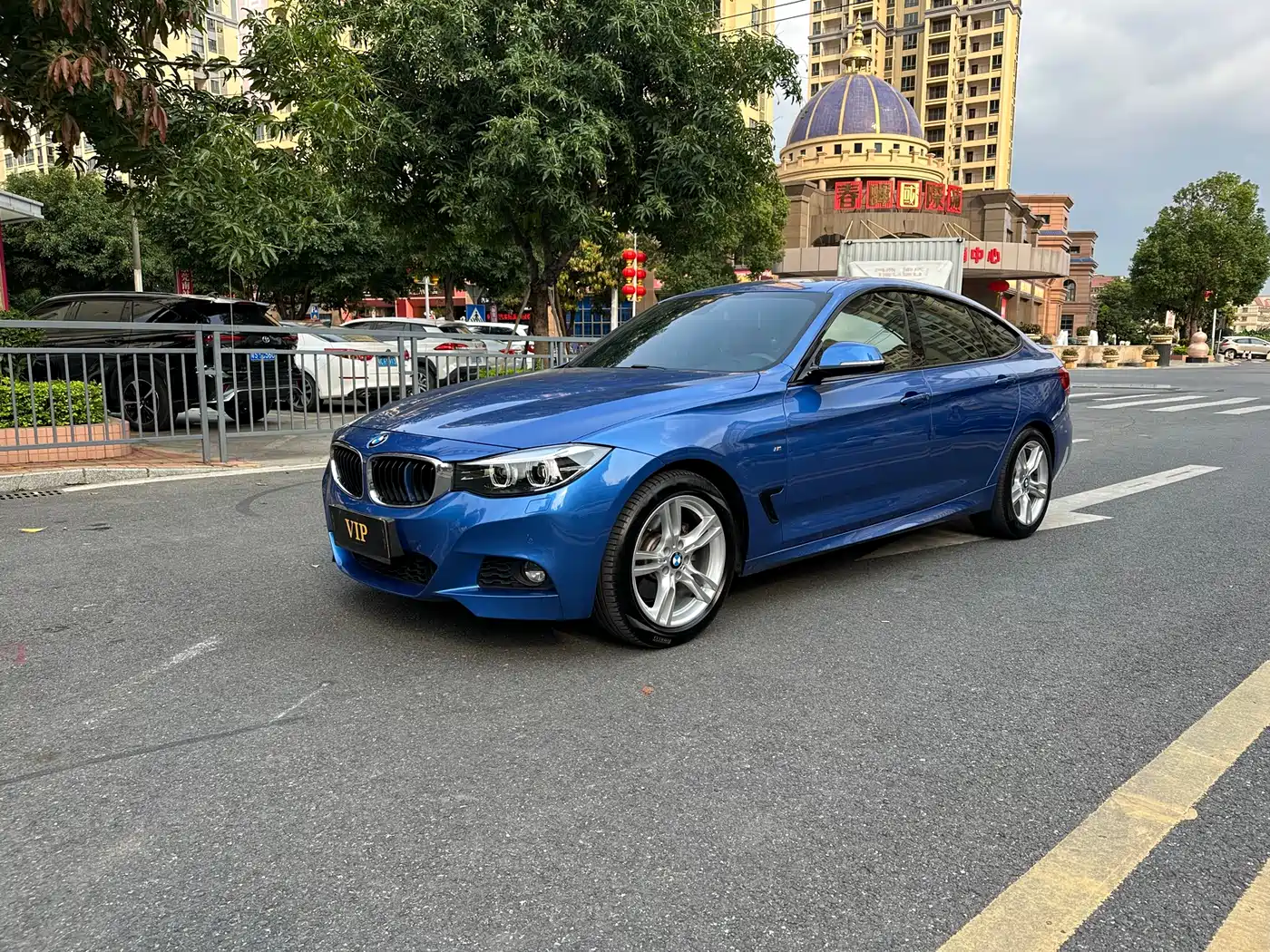 BMW 3 Series GT 2017 330i xDrive M Sport