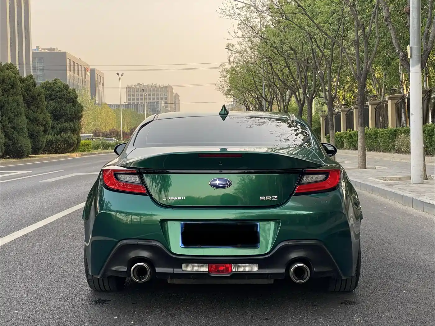 Subaru BRZ 2023 2.4L Manual 10th Anniversary Edition фото 2