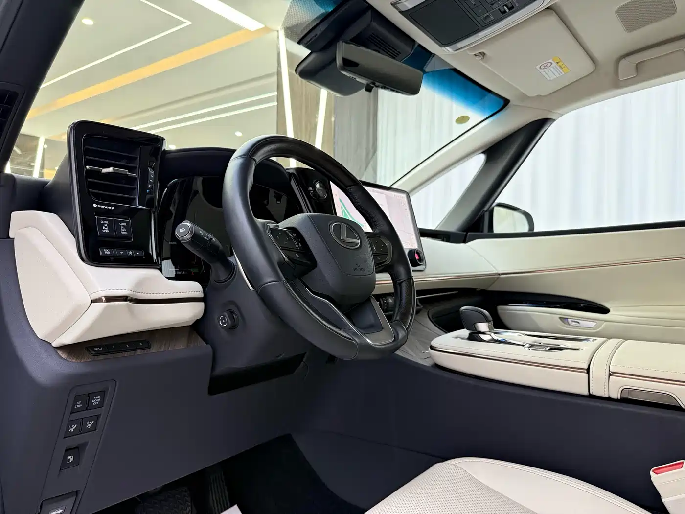 Lexus LM 2025 2023 500h 6-Seater Prestige Edition