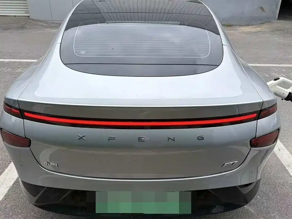 XPeng P7 2020 2020 Model 670N
