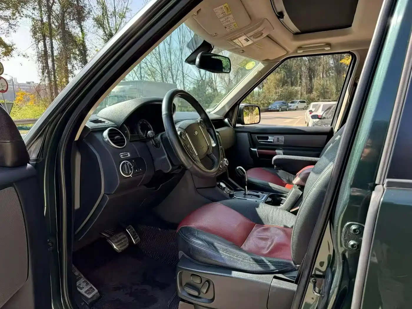 Land Rover Discovery 2011 2.7 TDV6 S Diesel фото 5