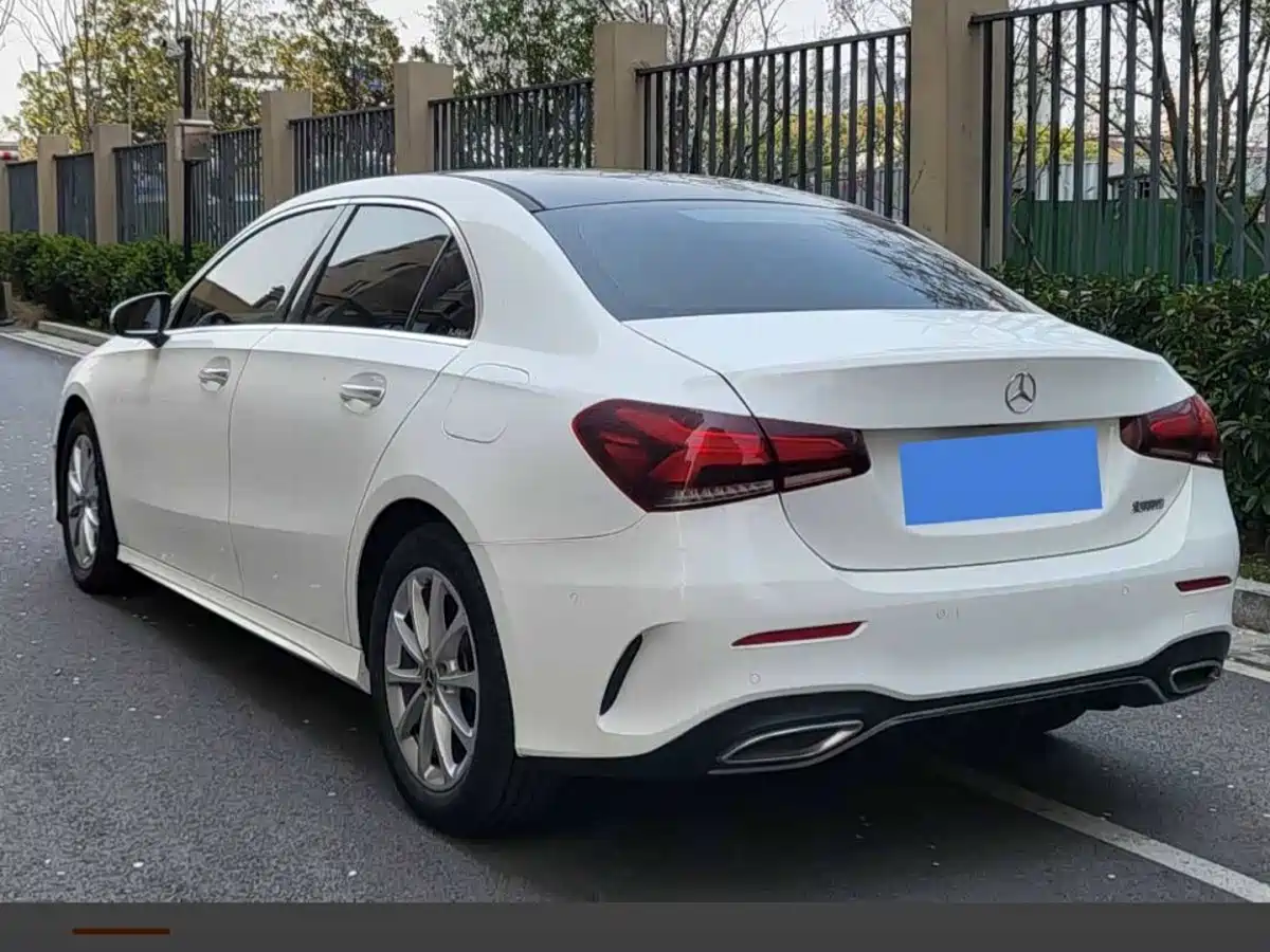 Фото 9 - Mercedes-Benz A-Class