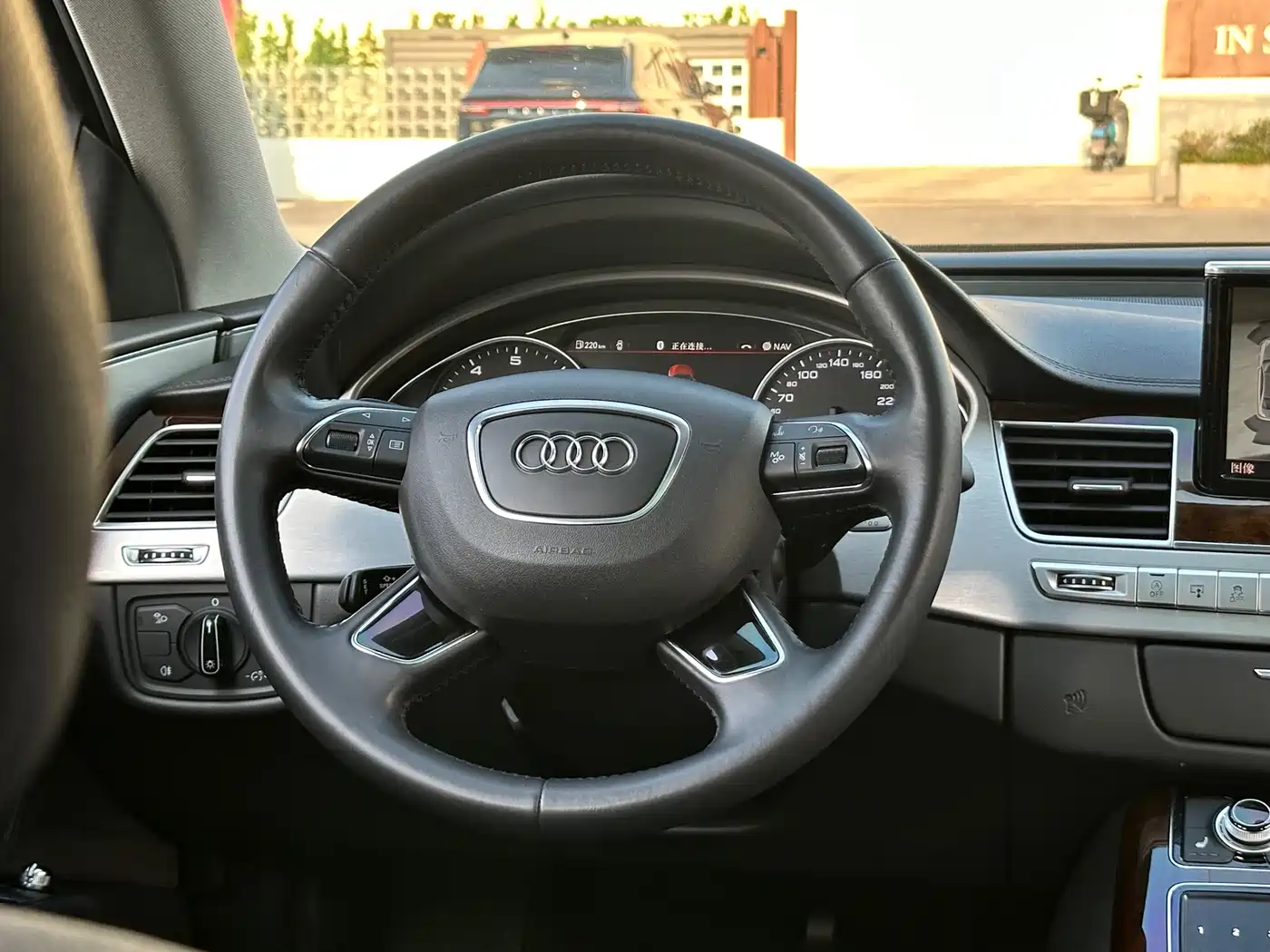 Audi A8 2013 A8L 45 TFSI quattro Comfort фото 28