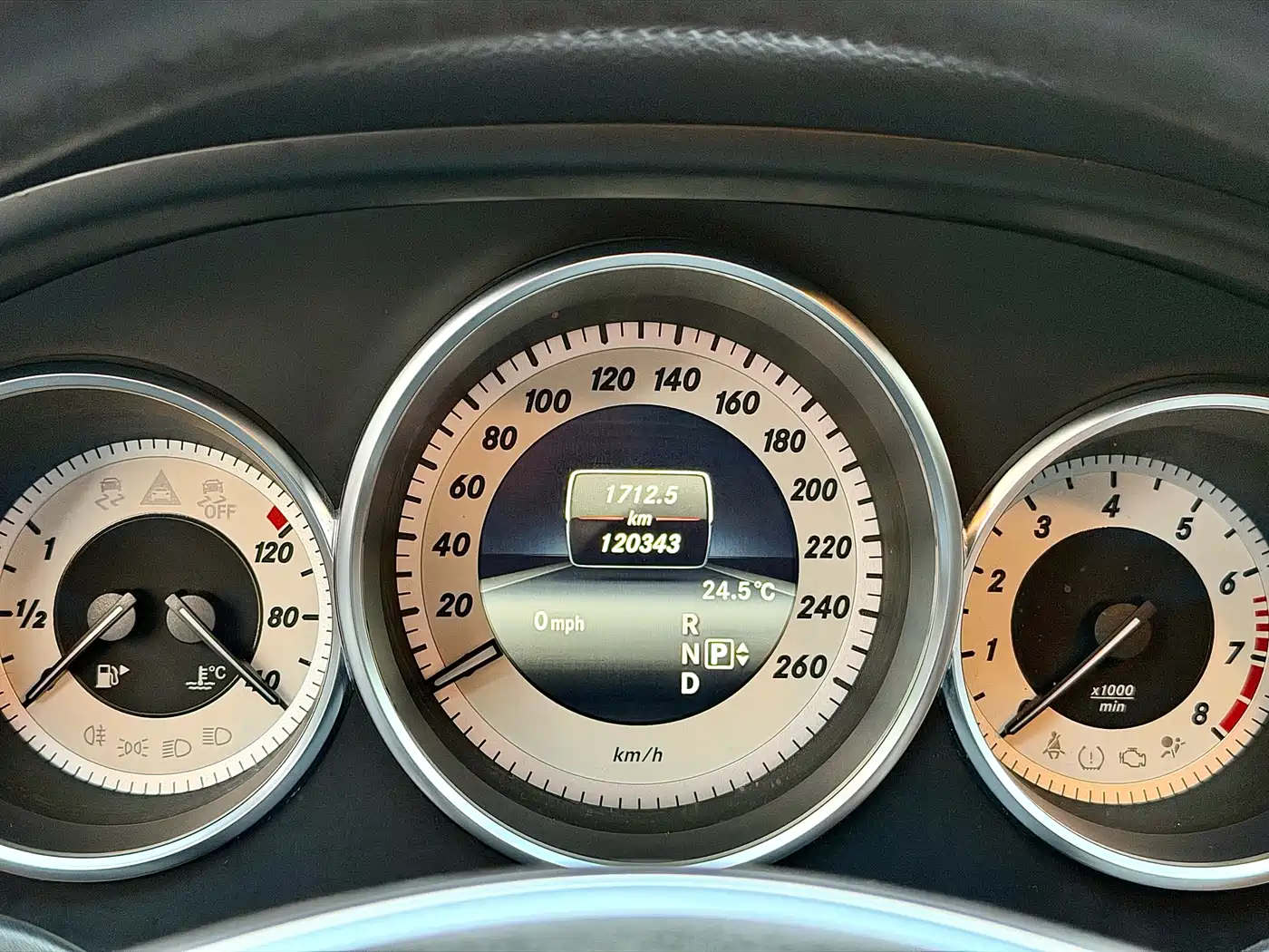 Mercedes-Benz CLS 2012 CLS 300 CGI фото 16