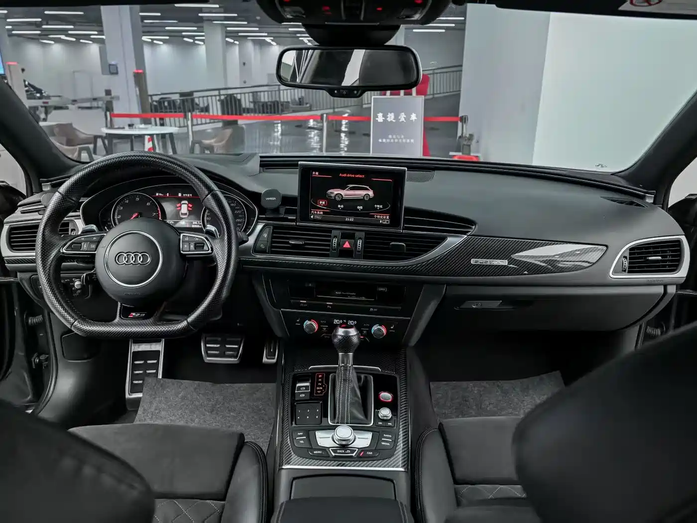 Audi RS 6 2016 RS 6 4.0T Avant фото 18