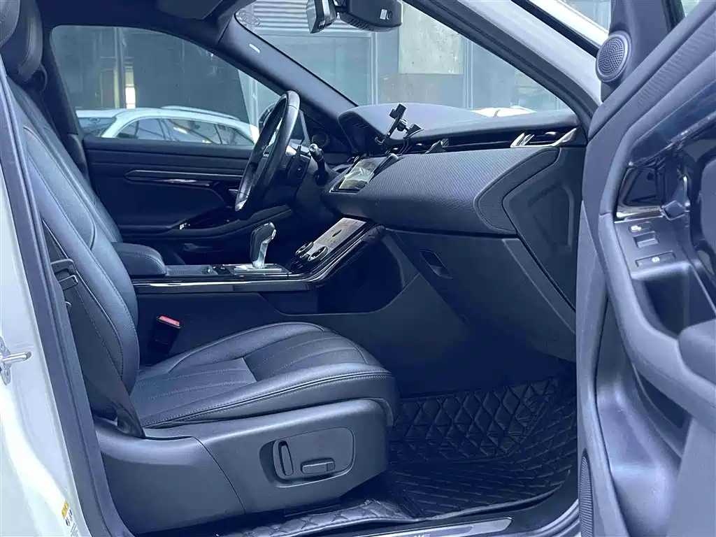 Land Rover Range Rover Evoque 2020 249PS R-DYNAMIC S First Edition Sport фото 18