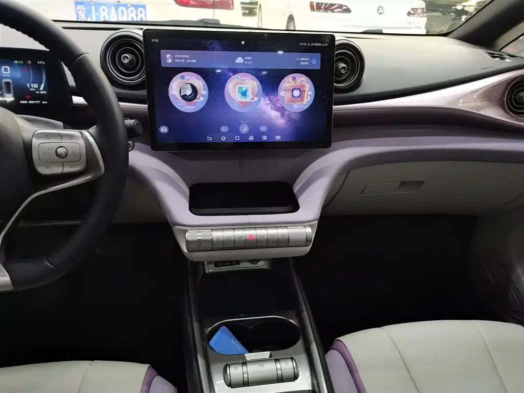 BYD Dolphin 2021 Model 405km Fashion Edition фото 9