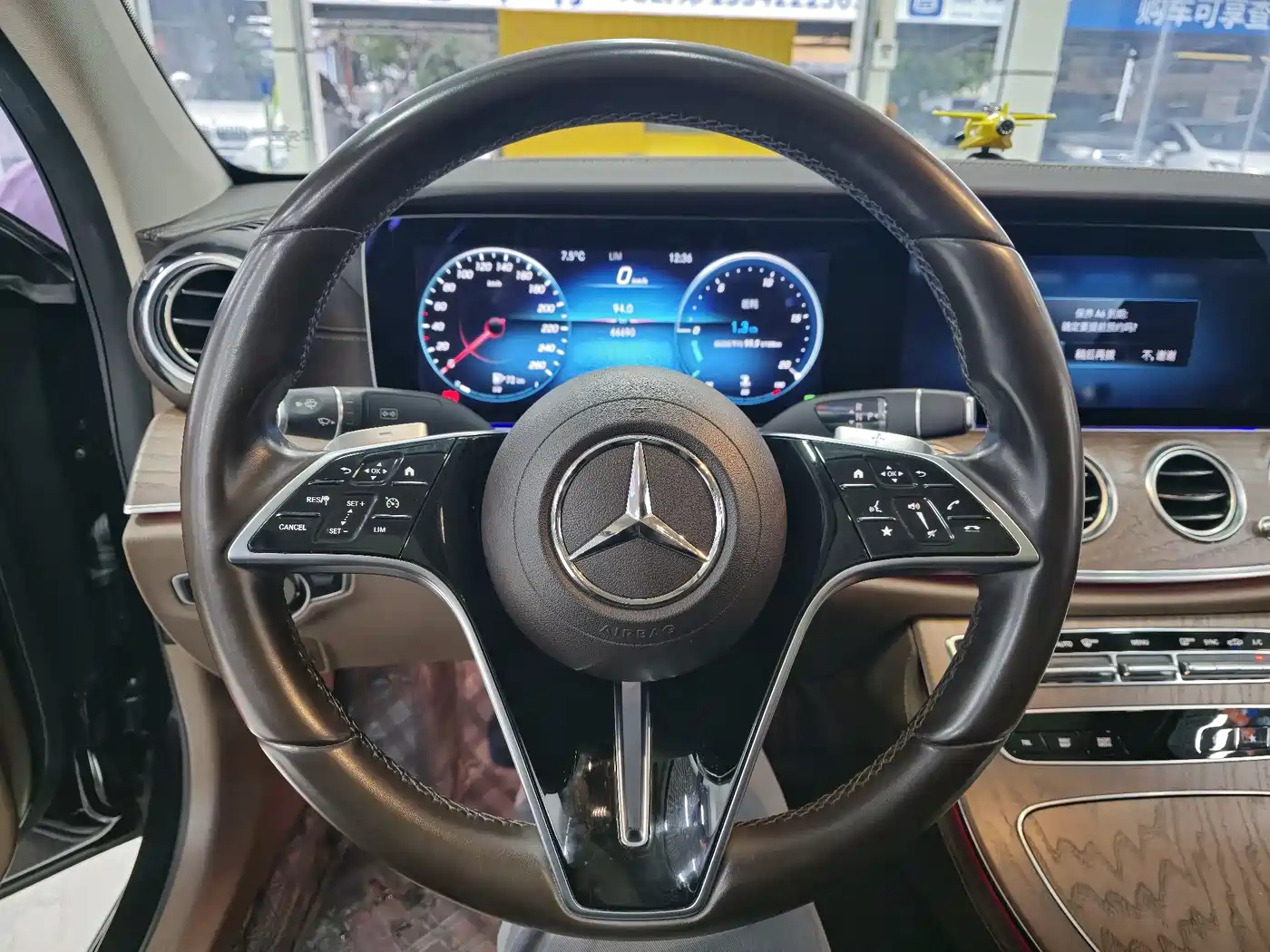 MERCEDES-BENZ E CLASS