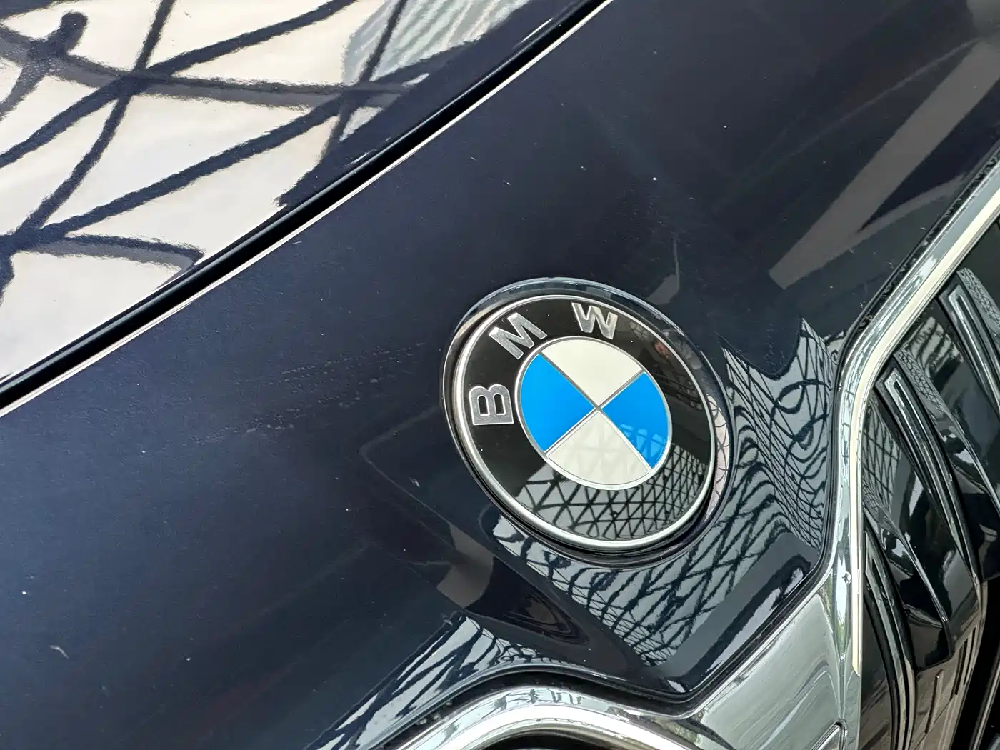 BMW 7 Series 2023 Facelift 740Li Exclusive M Sport Package фото 14