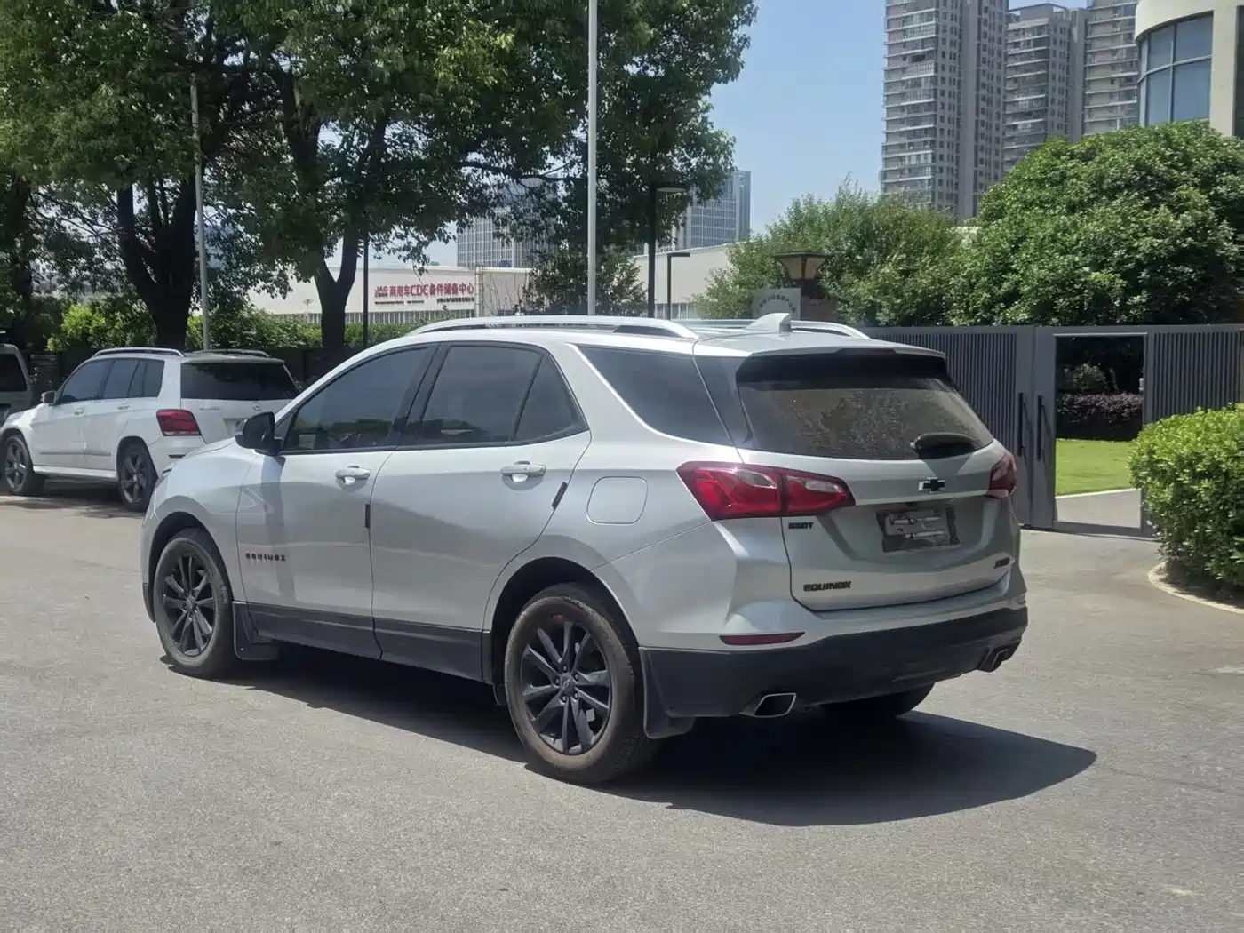 Chevrolet Equinox 2019 Redline 550T Automatic AWD Defender RS Edition (China V) фото 9