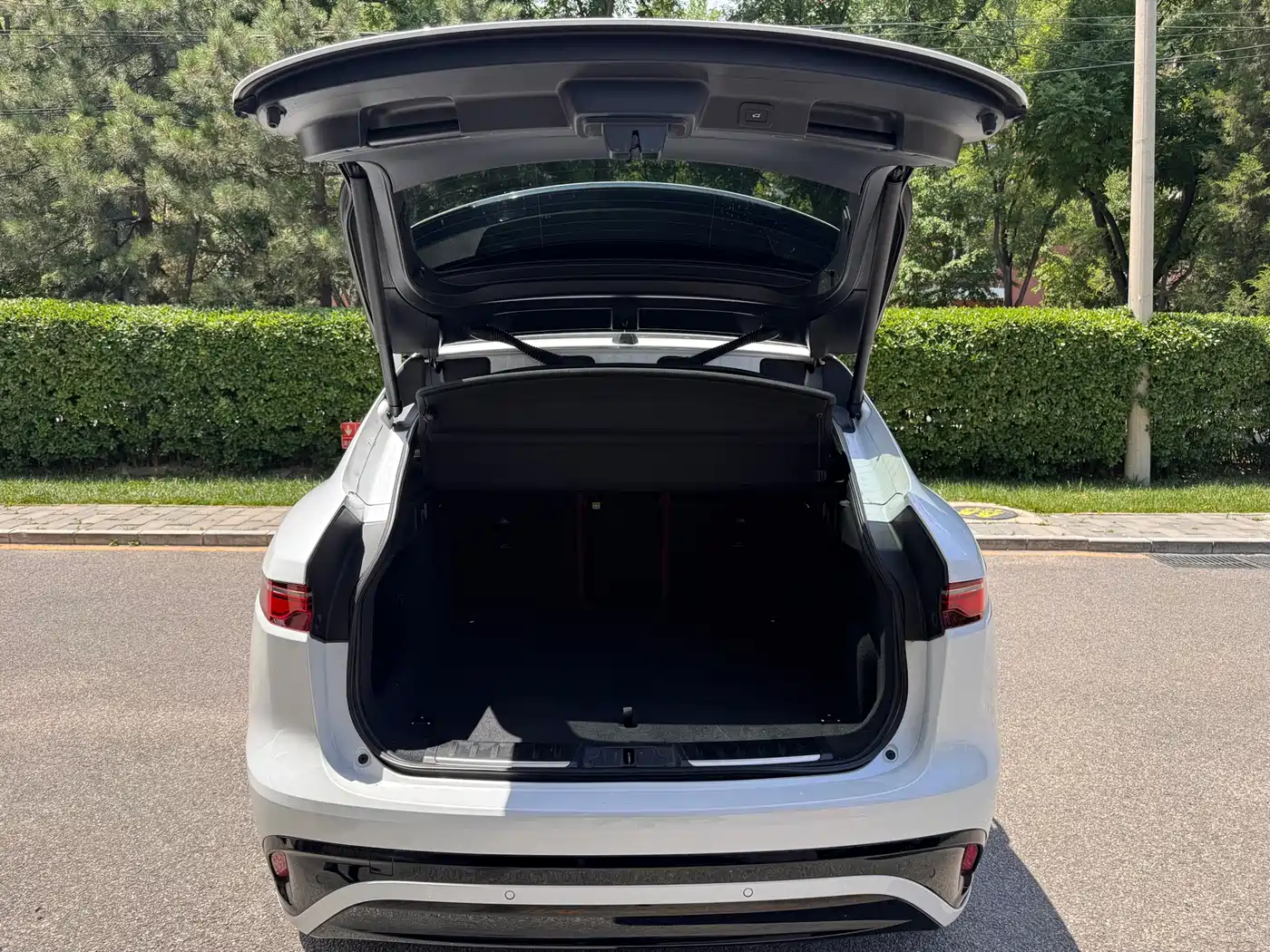 Jaguar F-PACE 2024 2024 P250 R-Dynamic SE