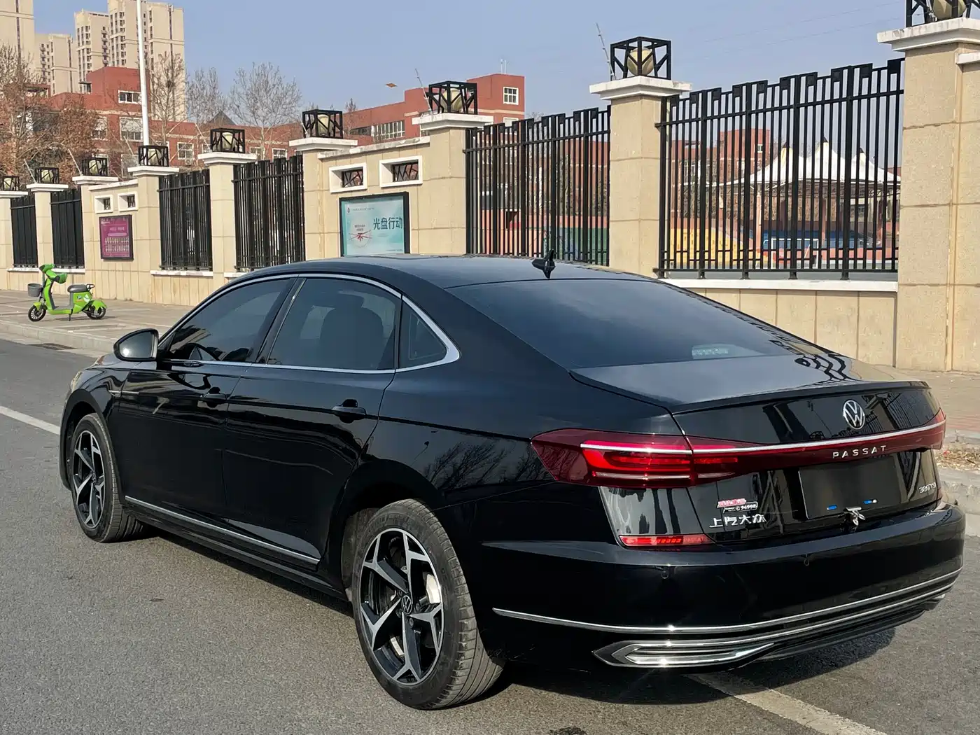 Volkswagen Passat 2025 Outstanding 380TSI Starlight Dragon Soaring Edition фото 11