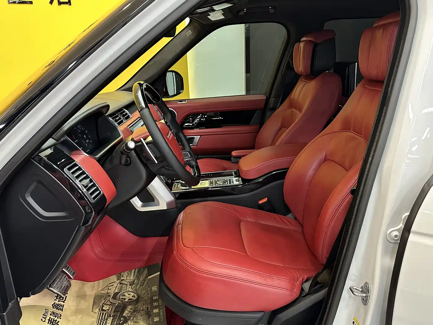 Land Rover Range Rover 2022 3.0 L6 400PS Prestige Genesis Extended Edition фото 13